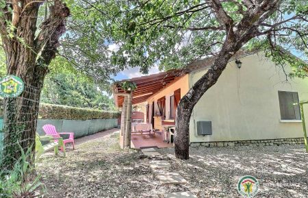 Gîte mitoyen avec espace extérieur privé et terrasse couverte Gîte n°207073 Saint-Alban-Auriolles - Ardèche - Gîte mitoyen avec espace extérieur privé et terrasse couverte
