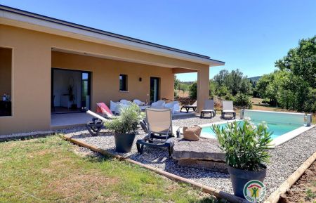 G&icirc;te n&deg;23723 Balazuc - Ard&egrave;che - Villa avec piscine priv&eacute;e, terrasse couverte