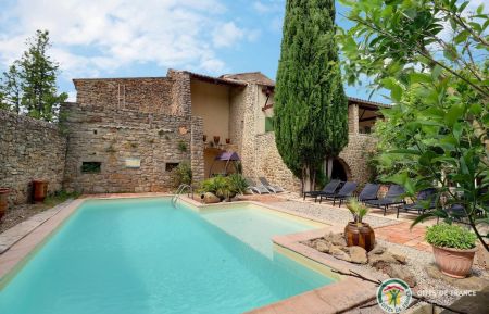 G&icirc;te n&deg;294717 Saint-Sauveur-de-Cruzi&egrave;res - Ard&egrave;che - Mas des Moli&egrave;res avec piscine priv&eacute;e, ping-pong, belle cour et une vue sur la nature