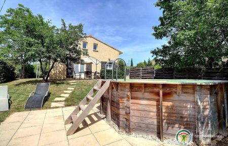 G&icirc;te n&deg;328722 Vagnas - Ard&egrave;che - Maison ind&eacute;pendante avec jardin clos, piscine hors sol privative