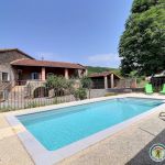 Belle maison de village avec piscine privée et loisirs Belle maison de village avec piscine privée et loisirs