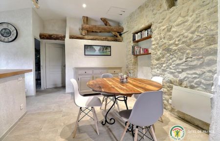 G&icirc;te n&deg;294716 Saint-Sauveur-de-Cruzi&egrave;res - Ard&egrave;che - Belle pi&egrave;ce de vie chaleureuse et cosy