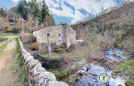 G&icirc;te n&deg;297702 Saint-Sylvestre - Ard&egrave;che - photo