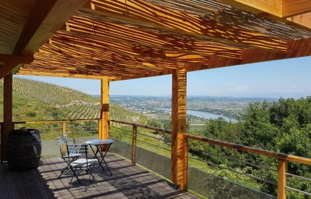 G&icirc;te n&deg;152700 Mauves - Ard&egrave;che - terrasse &eacute;t&eacute; avec pergola/canisse 