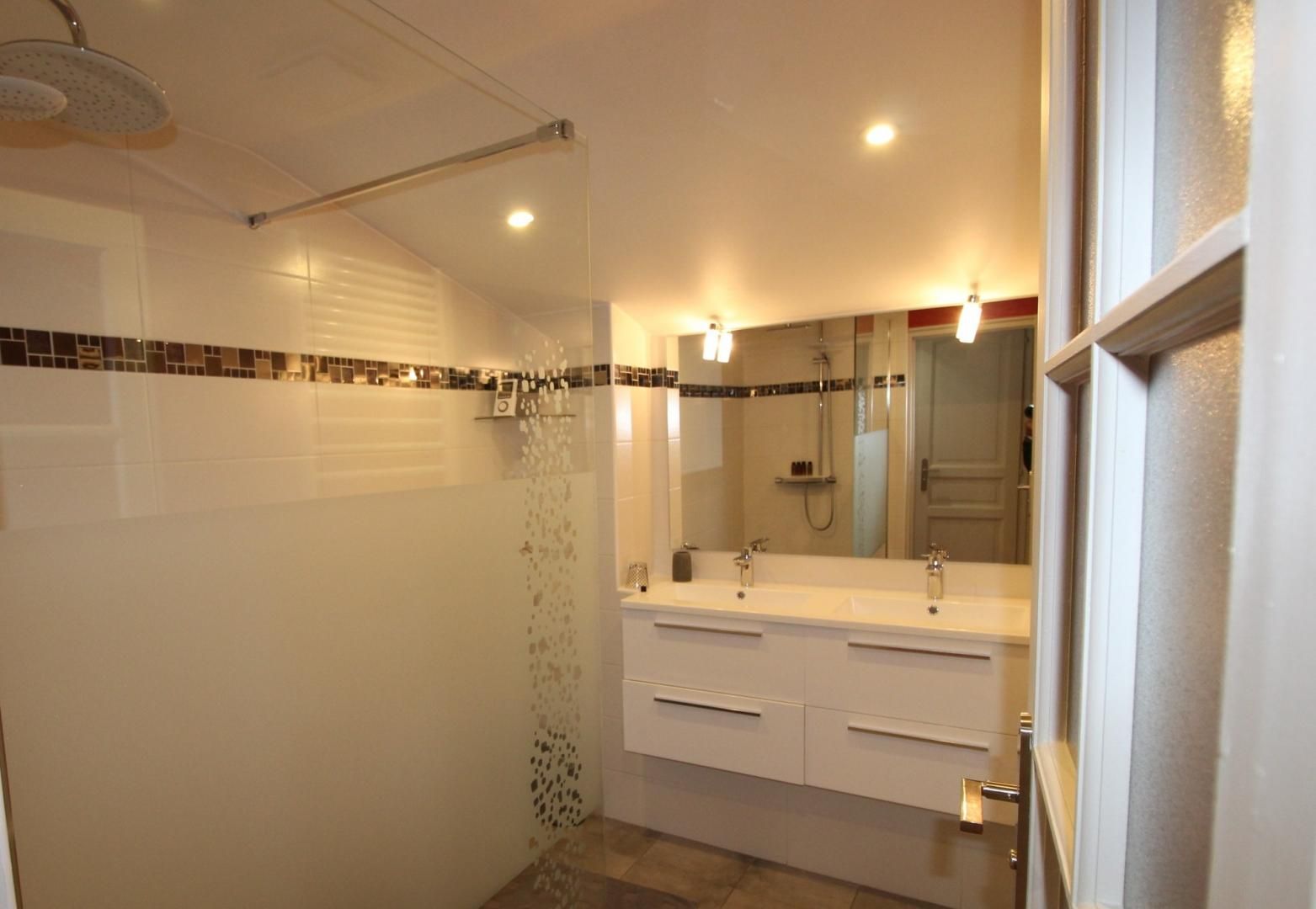 Salle d'eau Chambre Familiale La Basse Cour photo 13