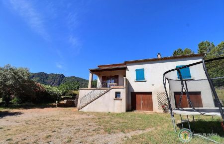 G&icirc;te n&deg;100715 Gravi&egrave;res - Ard&egrave;che - Maison ind&eacute;pendante avec grand jardin, trampoline, dans la nature sous le Serre de Barre