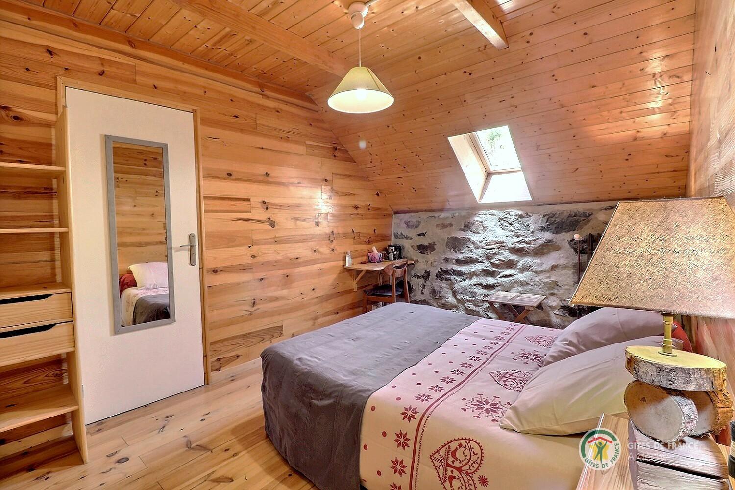 Chambre Montivernoux (lit en 140) photo 13