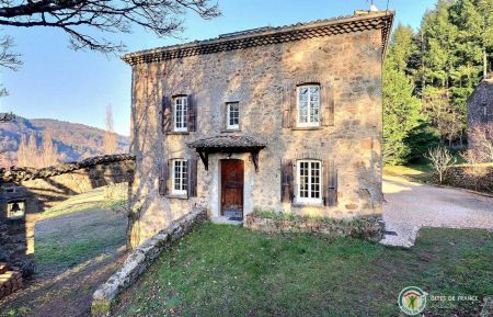 G&icirc;te n&deg;342701 Vocance - Ard&egrave;che - photo