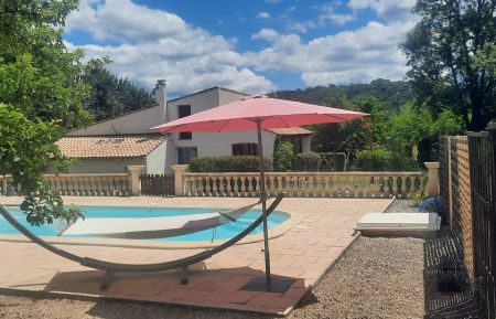 La Villa des Pins avec piscine privative Gîte n°304066 Salavas - Ardèche - La Villa des Pins avec piscine privative