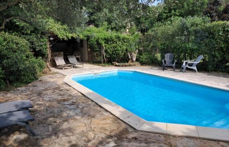 La piscine privative et son pool house Gîte n°343713 Vinezac - Ardèche - La piscine privative et son pool house