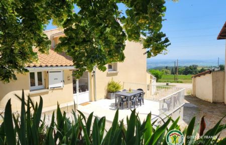 G&icirc;te n&deg;324704 Tournon-sur-Rh&ocirc;ne - Ard&egrave;che - photo