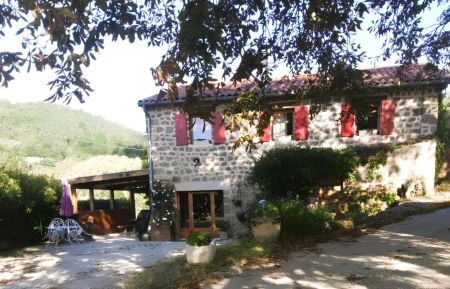 G&icirc;te n&deg;60701 Ch&acirc;teauneuf-de-Vernoux - Ard&egrave;che - photo