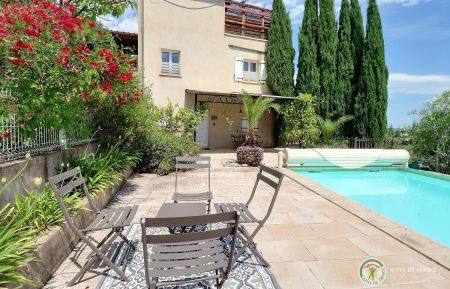 G&icirc;te n&deg;33710 Bessas - Ard&egrave;che - Hacienda Santa Fe avec piscine priv&eacute;e climatisation et magnifique vue
