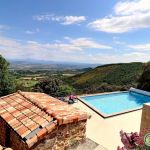 La ferme d'Helyette : vue sublime sur la vallée du Rhône La ferme d'Helyette : vue sublime sur la vallée du Rhône