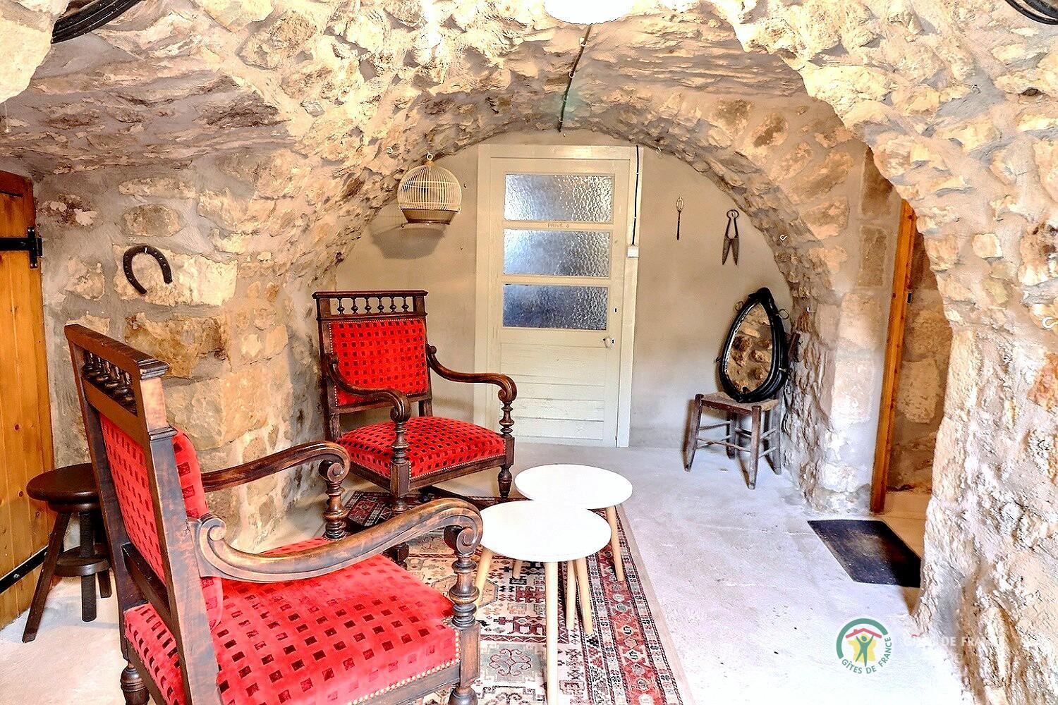 Petit salon dans la pièce voûtée photo 8
