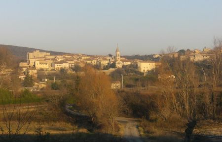 G&icirc;te n&deg;113014 Labastide-de-Virac - Ard&egrave;che - Village de Labastide de Virac