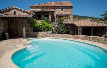 G&icirc;te n&deg;176700 Planzolles - Ard&egrave;che - Le g&icirc;te et sa piscine privative